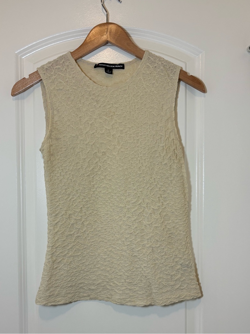Ellen Tracy Cream Textured Sleeveless Tank